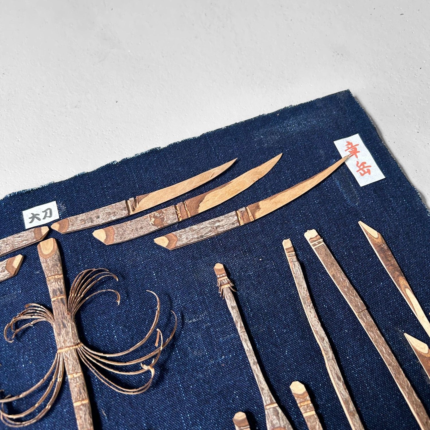Rare ‘Ujo Yōji’ Japanese Toothpicks & Spoons – 1960s Display