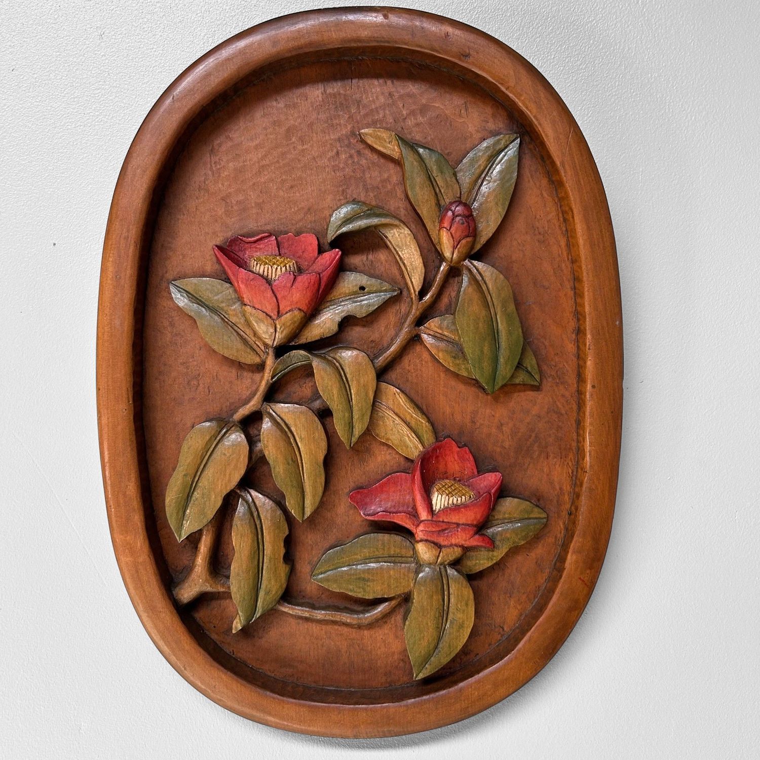 Vintage Japanse Wanddecoratie in Hout – Pioenroos in Reliëf, 1950s