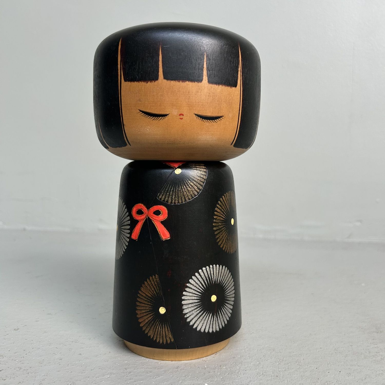 Vintage Kokeshi by Tsuneyuki Kikumusume, “Chrysanthemum Girl”, 1979