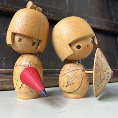 Set of Two Vintage Kokeshi Dolls with Parasol – Japan, 1960