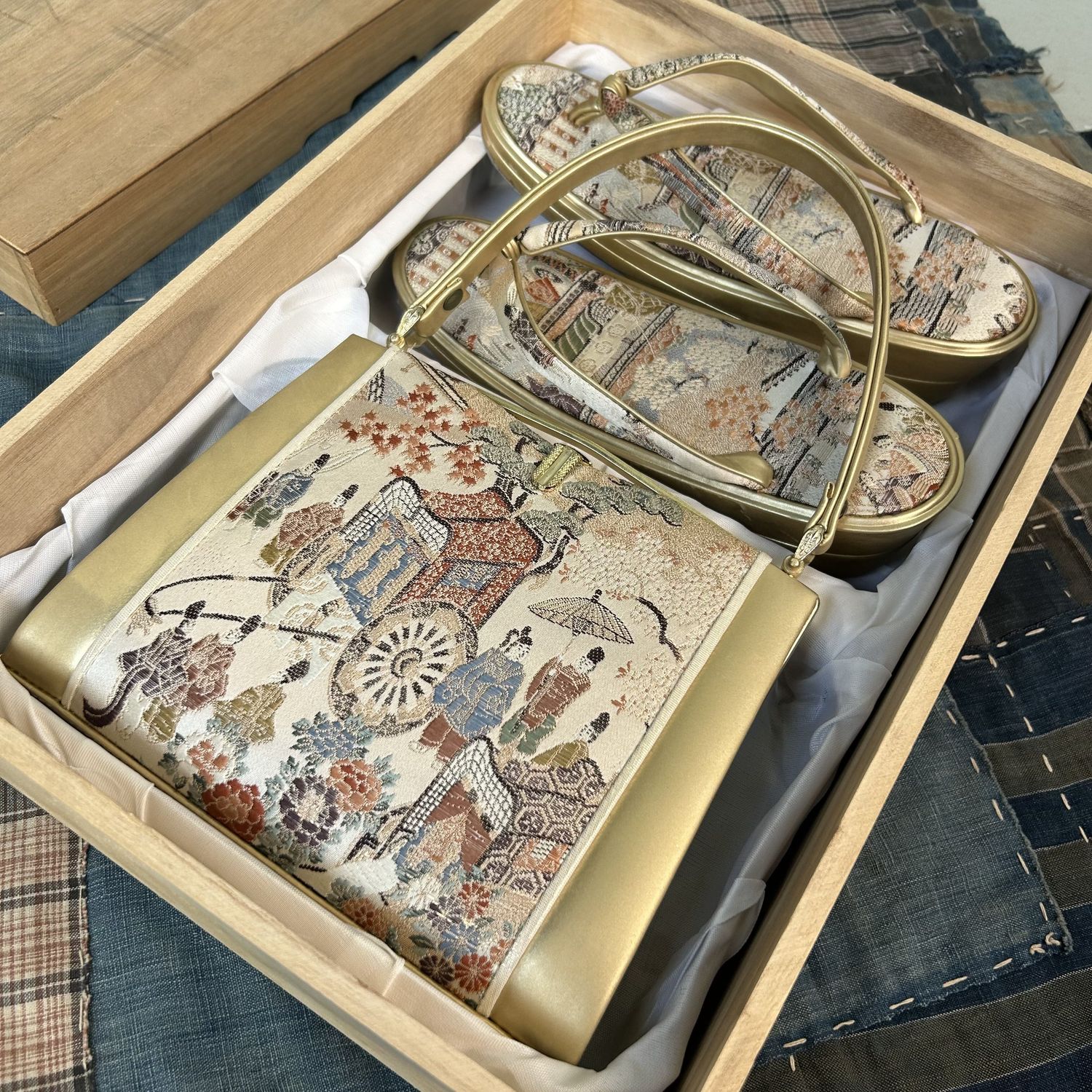 Vintage Japanese Zōri-Bukuro Set – Nishijin-Style Brocade, 1980s