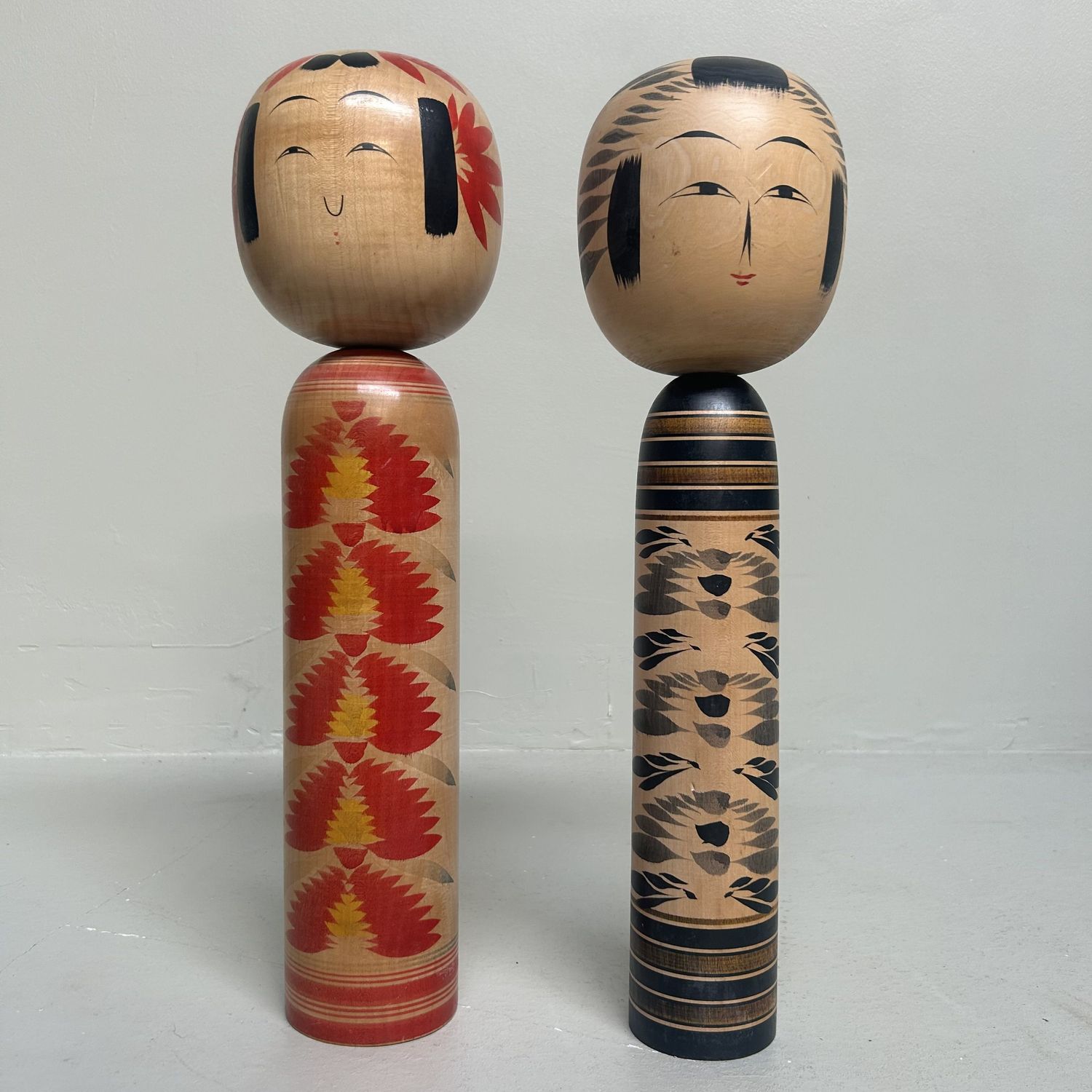 Set of Large Traditional Japanese Kokeshi Dolls – 1960s