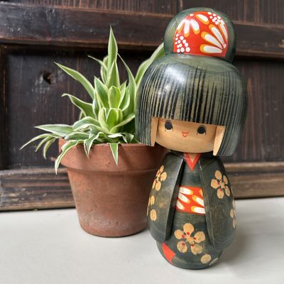 Sōsaku Kokeshi door c, Japan, 1980s
