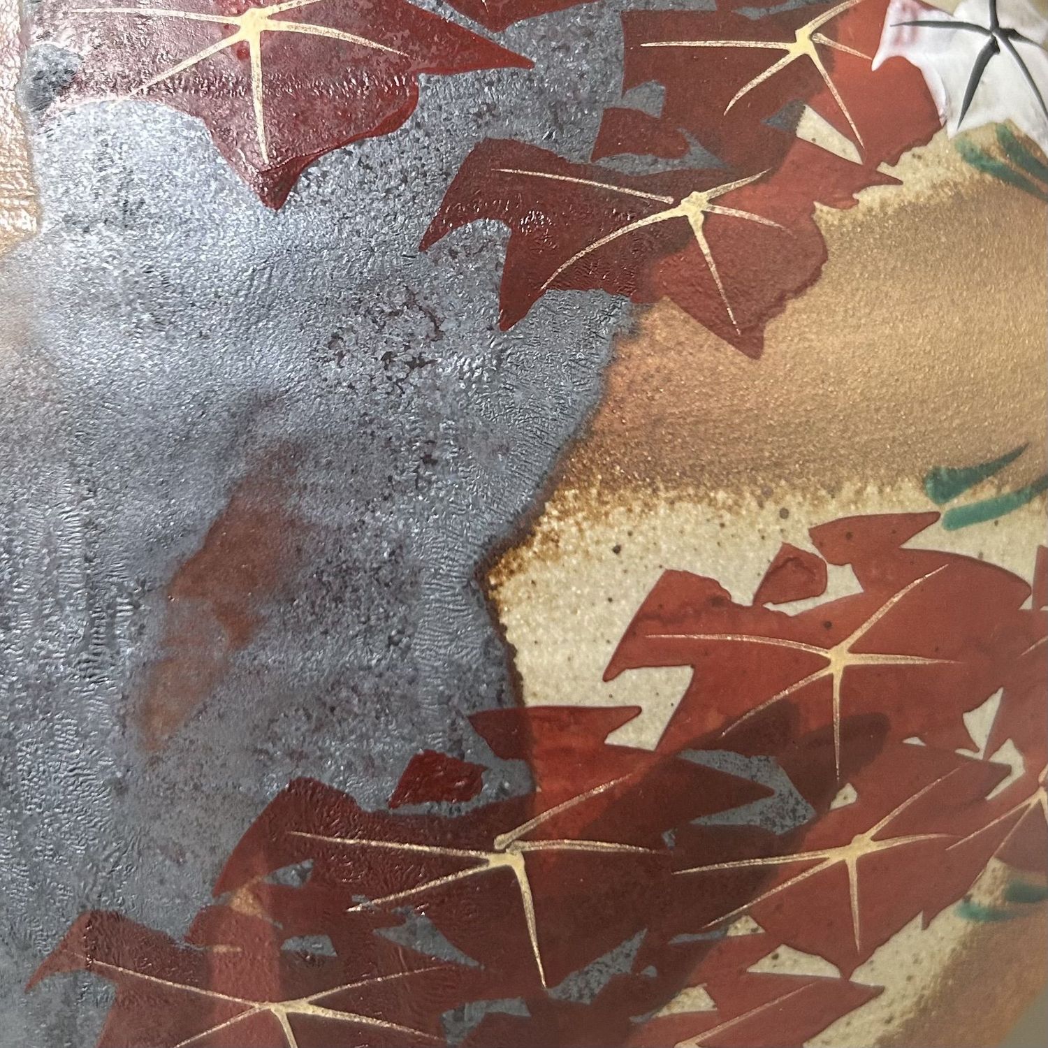 Japanese Mid-Century Ikebana Flower Vase, Kutani Nikko, 1960s.