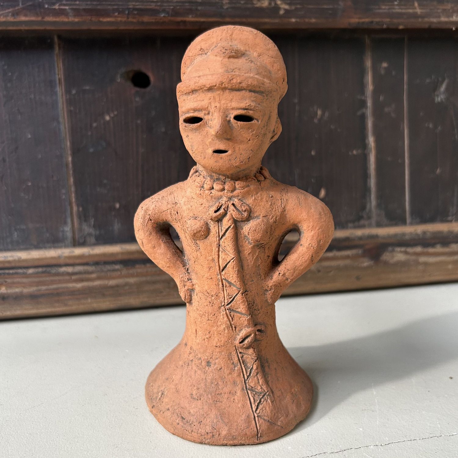 Terracotta Haniwa-figuur — Japan, 1940–1950