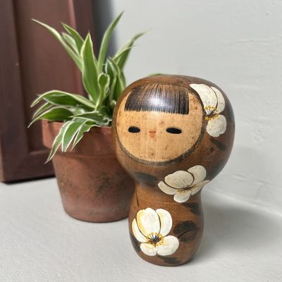 Vintage Kokeshi with Blossom Motif – Japan, 1960s