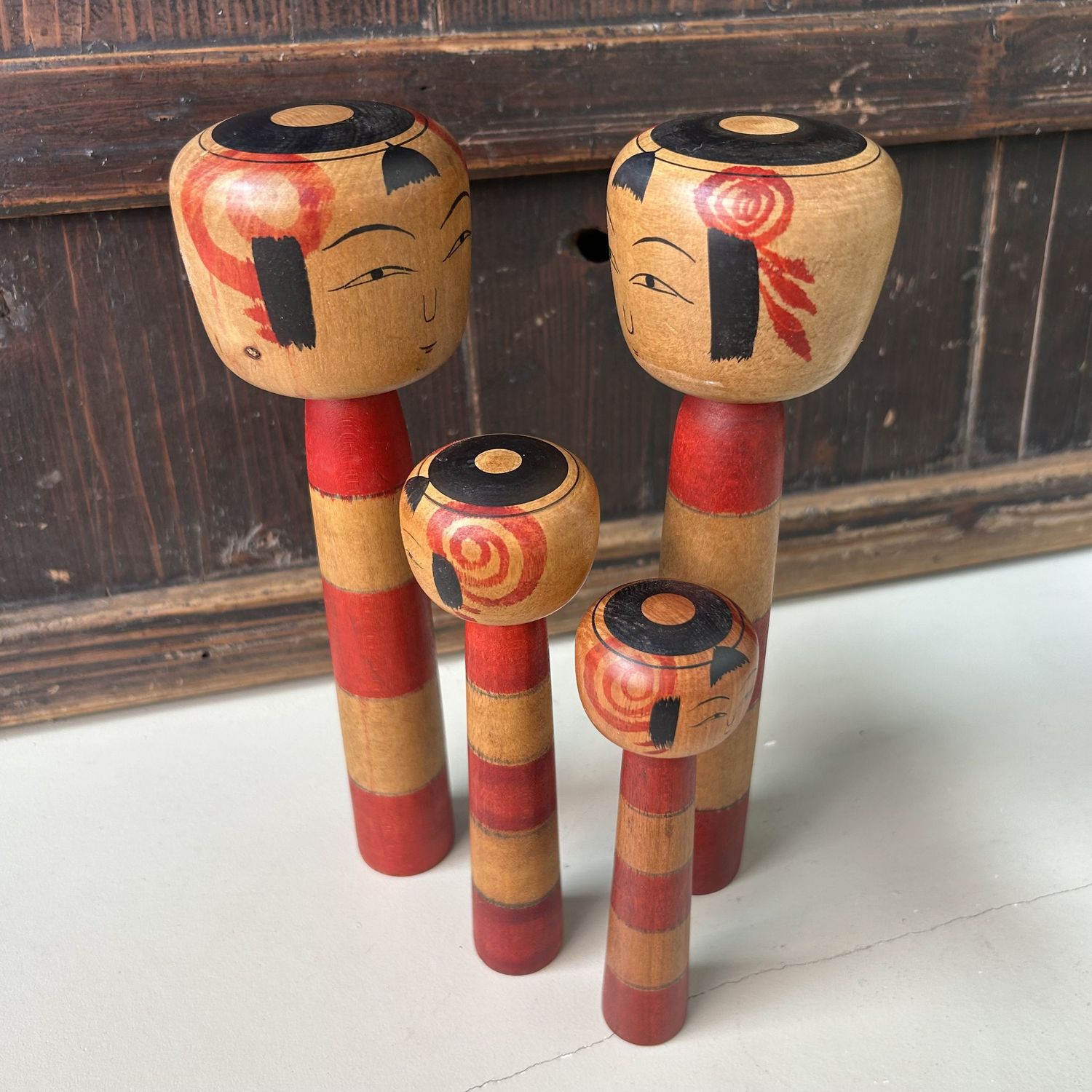 Set van 4 Traditionele Tsuchiyu Kokeshi – Japan, 1960s