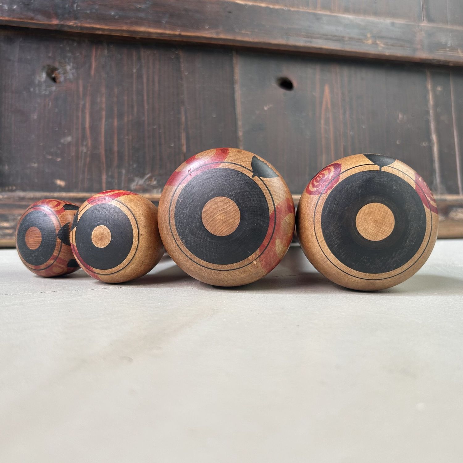 Set van 4 Traditionele Tsuchiyu Kokeshi – Japan, 1960s