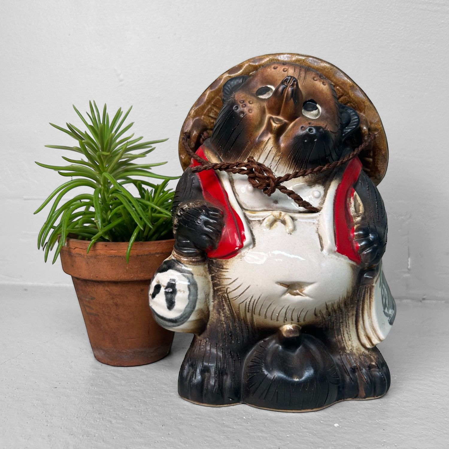 Vintage Tanuki Beeld, Japan, 1960s
