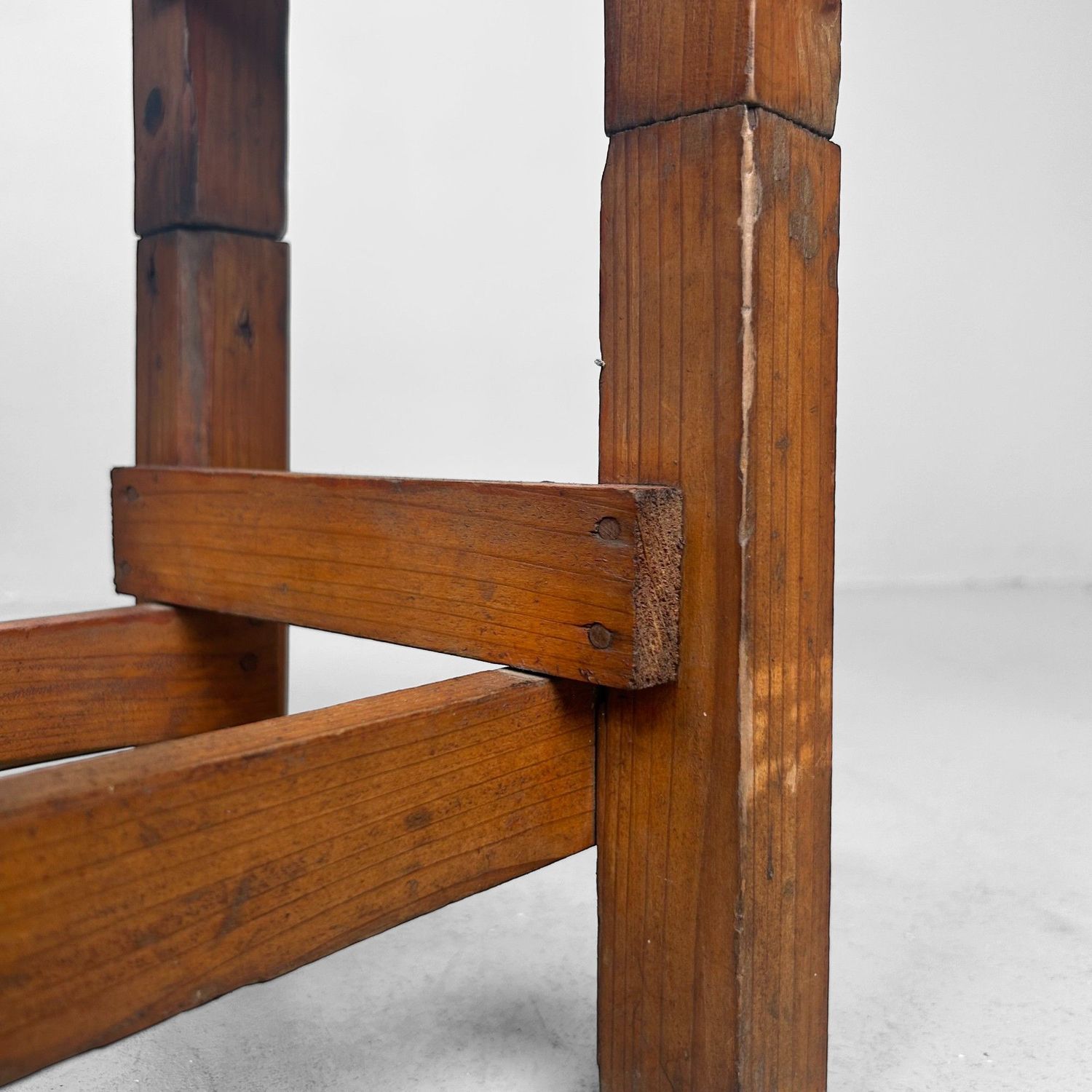 Minimalistische Japanse Houten Kruk – Mingei, jaren 50