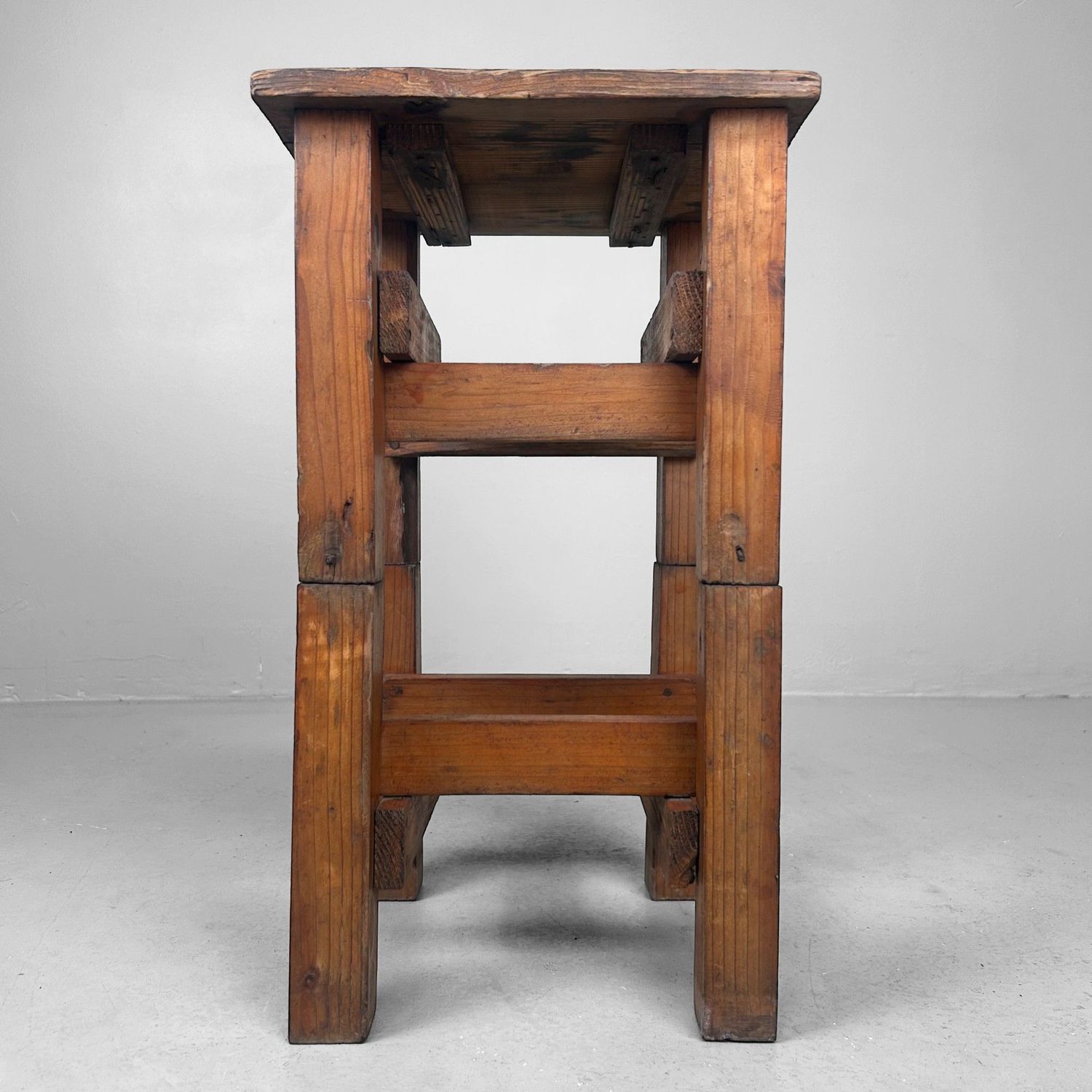 Minimalistische Japanse Houten Kruk – Mingei, jaren 50