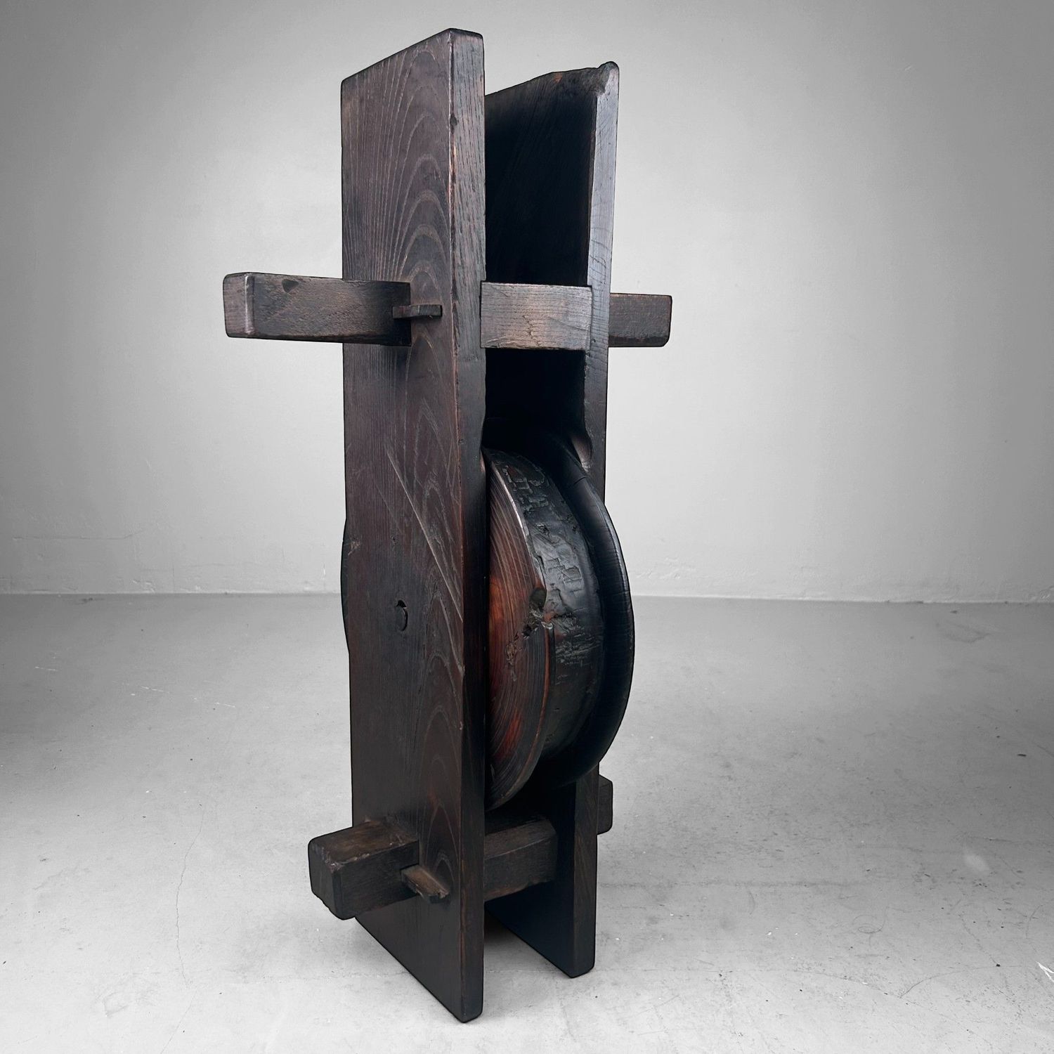 ​Antieke Japanse Houten Katrol – Keyaki-hout, 1900