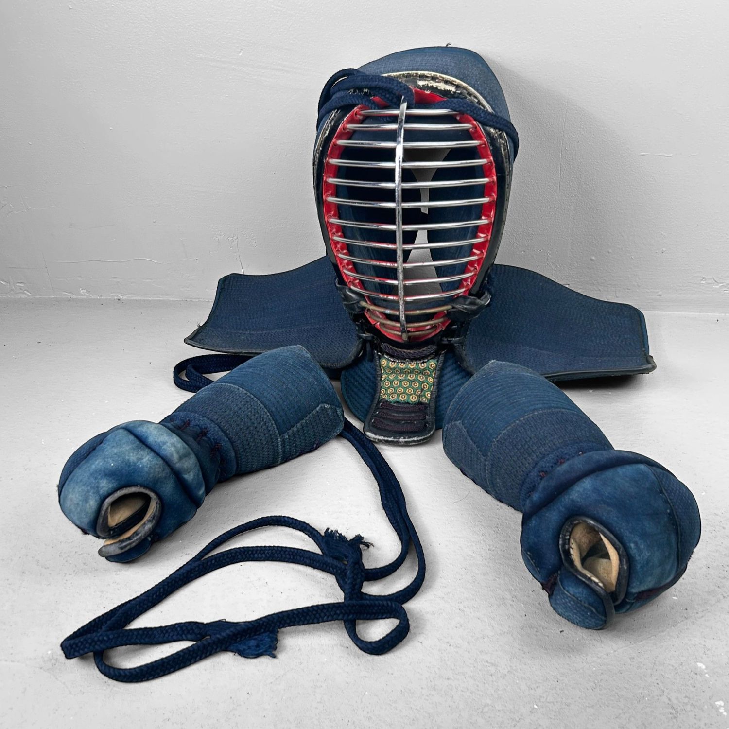 Vintage Kendo Bogu Set – Japan, 1970s
