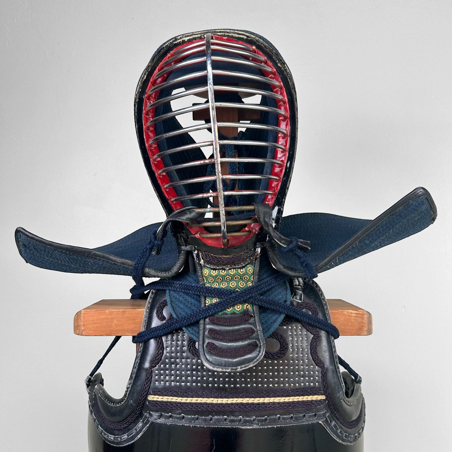 Vintage Kendo Bogu Set – Japan, 1970s