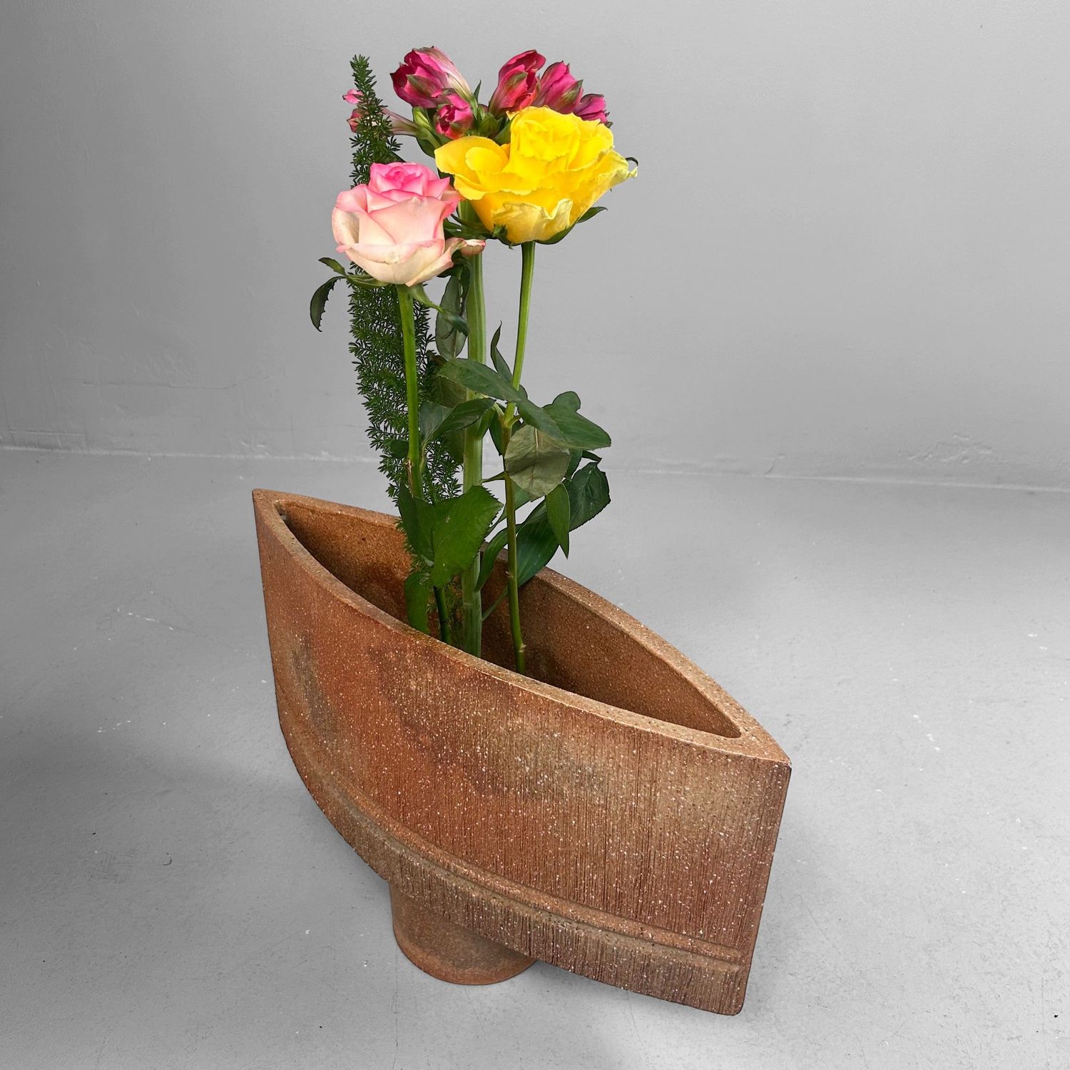 Japanse Keramieken Mid-Century Ikebana Vaas – 1960s Japanse Keramieken Mid-Century Ikebana Vaas – 1960s