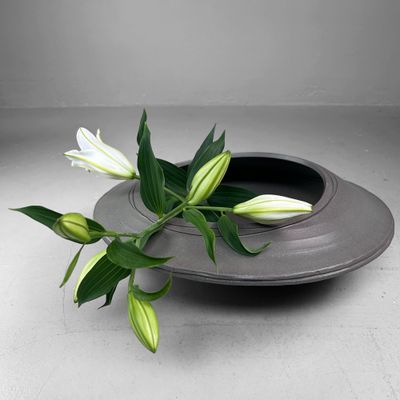 ​Grote Keramieken Ikebana Schaal – Japanse Studio Pottery, jaren 70.