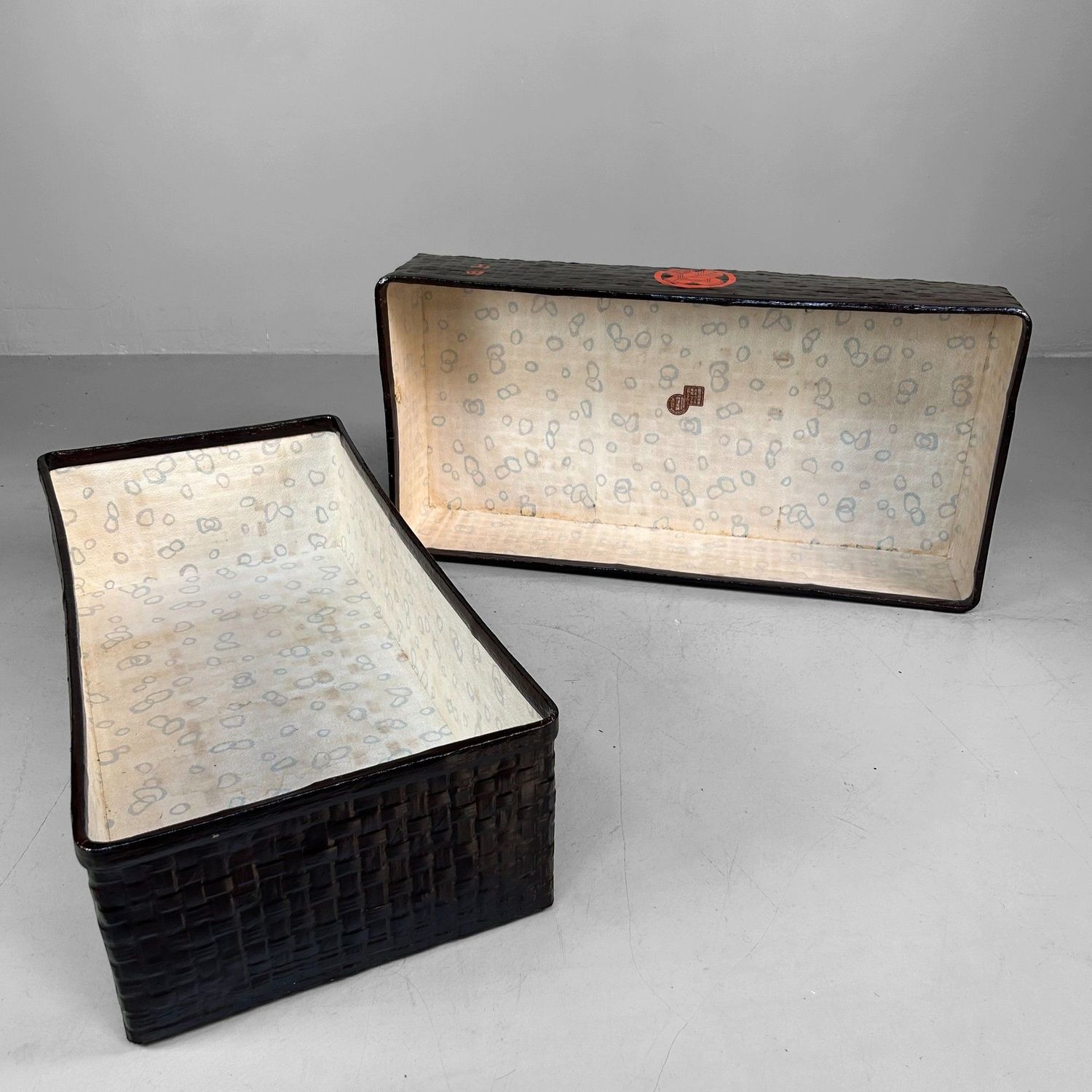 Antieke Japanse Opbergmand (Tsuzura) – Taishō Periode, 1920 Antieke Japanse Opbergmand (Tsuzura) – Taishō Periode, 1920