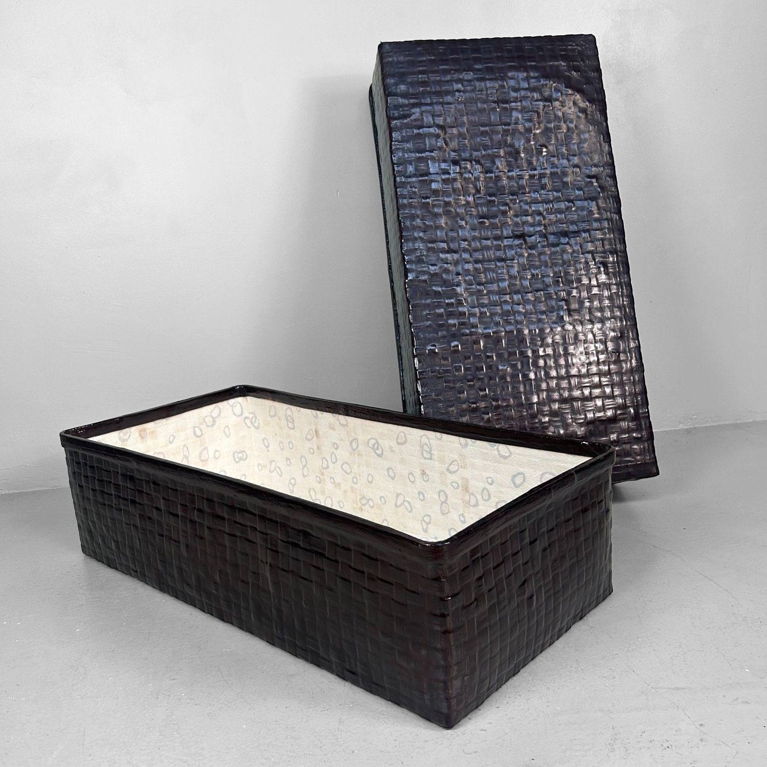 Antieke Japanse Opbergmand (Tsuzura) – Taishō Periode, 1920 Antieke Japanse Opbergmand (Tsuzura) – Taishō Periode, 1920