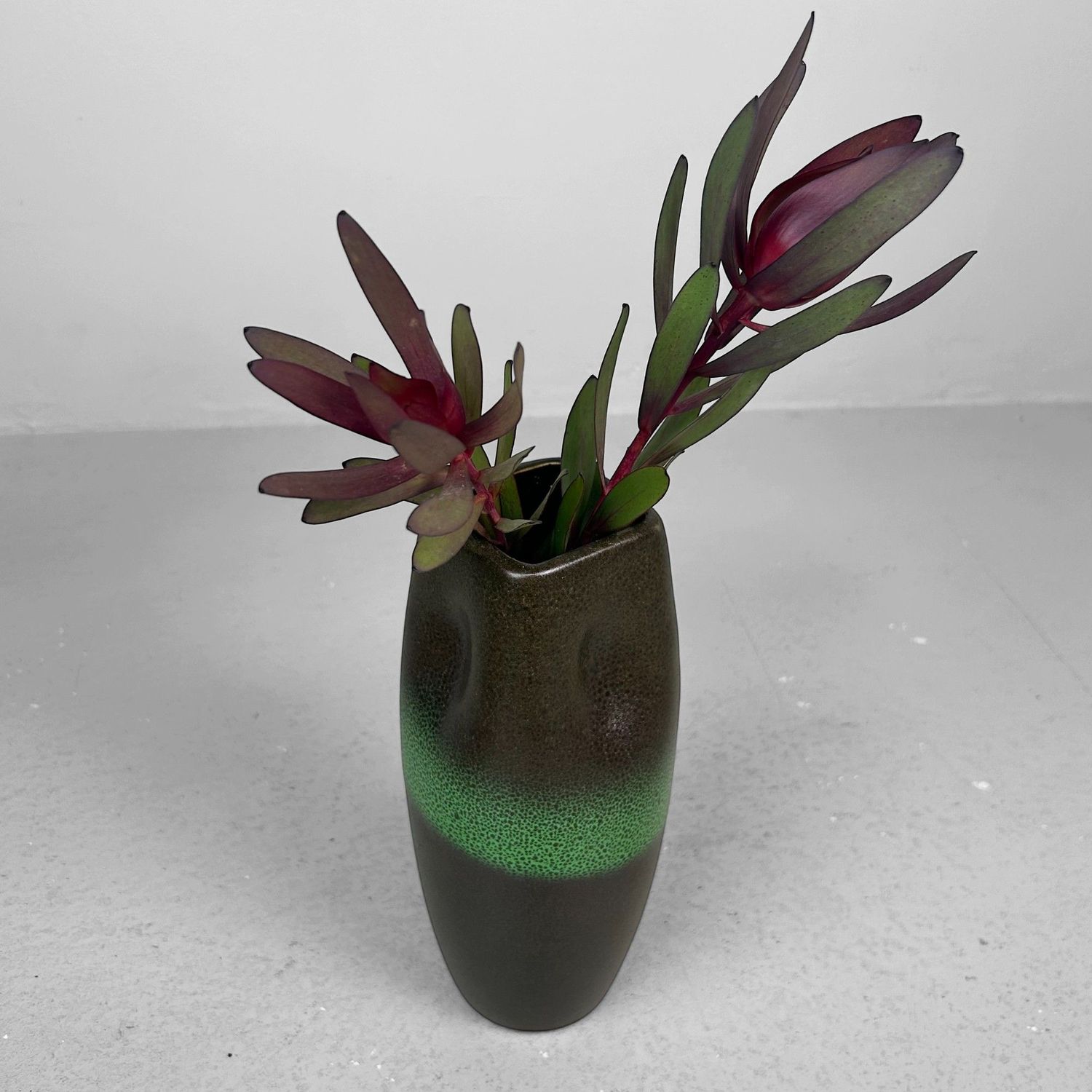 Hisui Kyō-yaki Ikebana Vase – Tachikichi, Kyoto, 1970s
