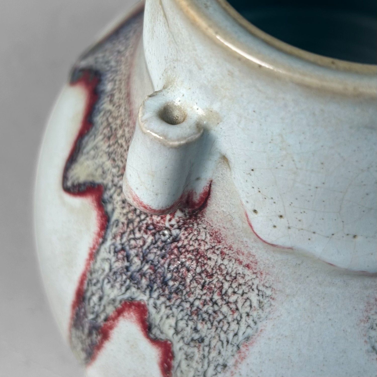 Japanese Ceramic Ikebana Vase – Hakuyū Shiban Kabin, 1980s