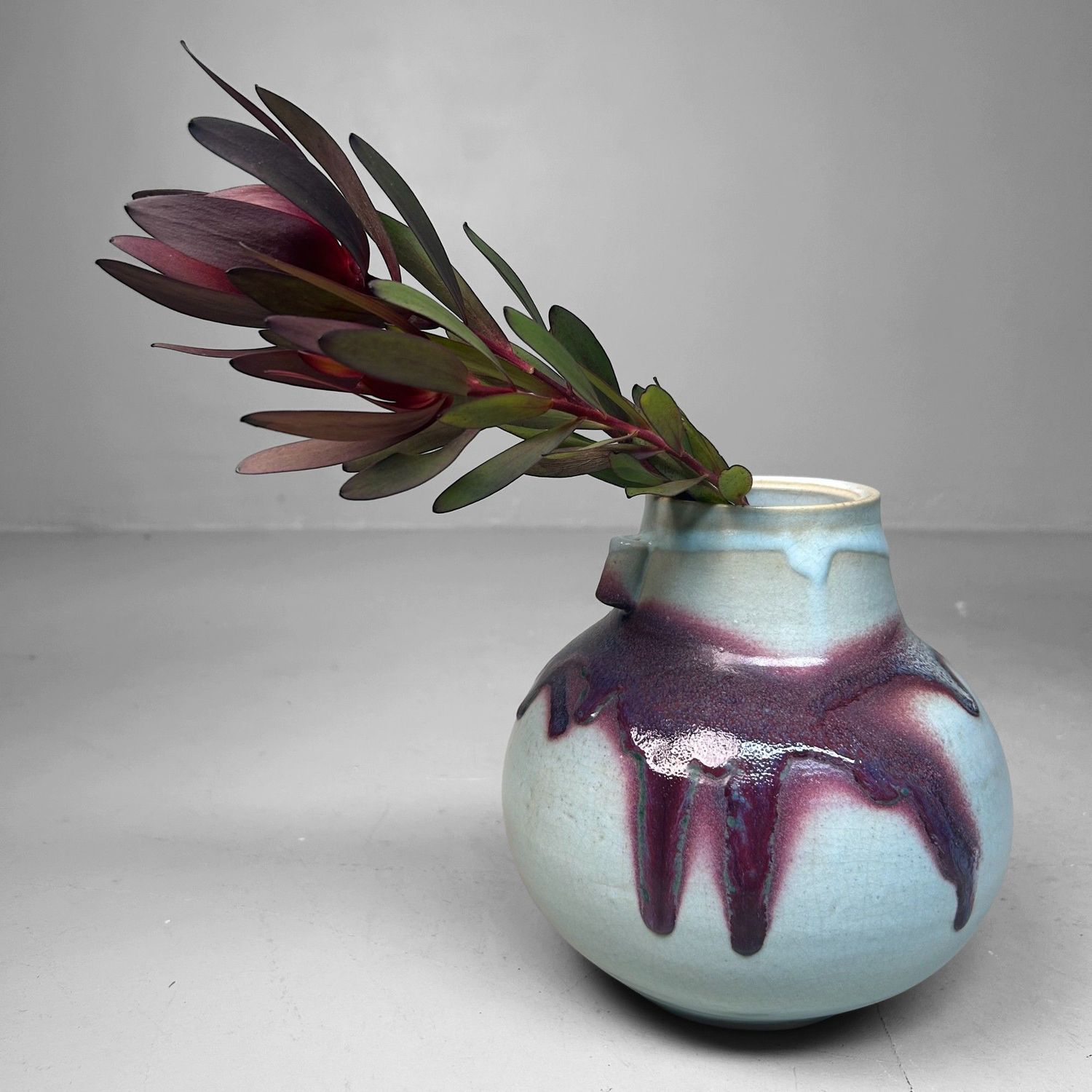 Japanese Ceramic Ikebana Vase – Hakuyū Shiban Kabin, 1980s