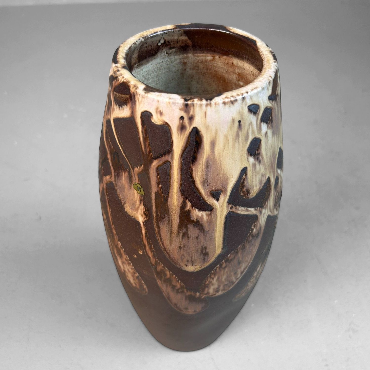 Organic Ikebana Vase with Abstract Glaze – 1970s Organic Ikebana Vase with Abstract Glaze – 1970s