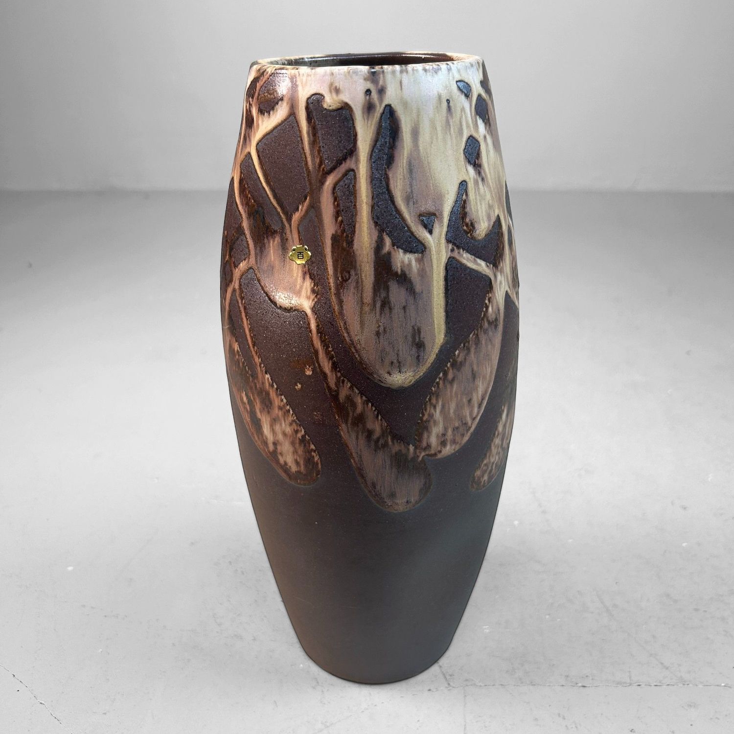 Organic Ikebana Vase with Abstract Glaze – 1970s Organic Ikebana Vase with Abstract Glaze – 1970s