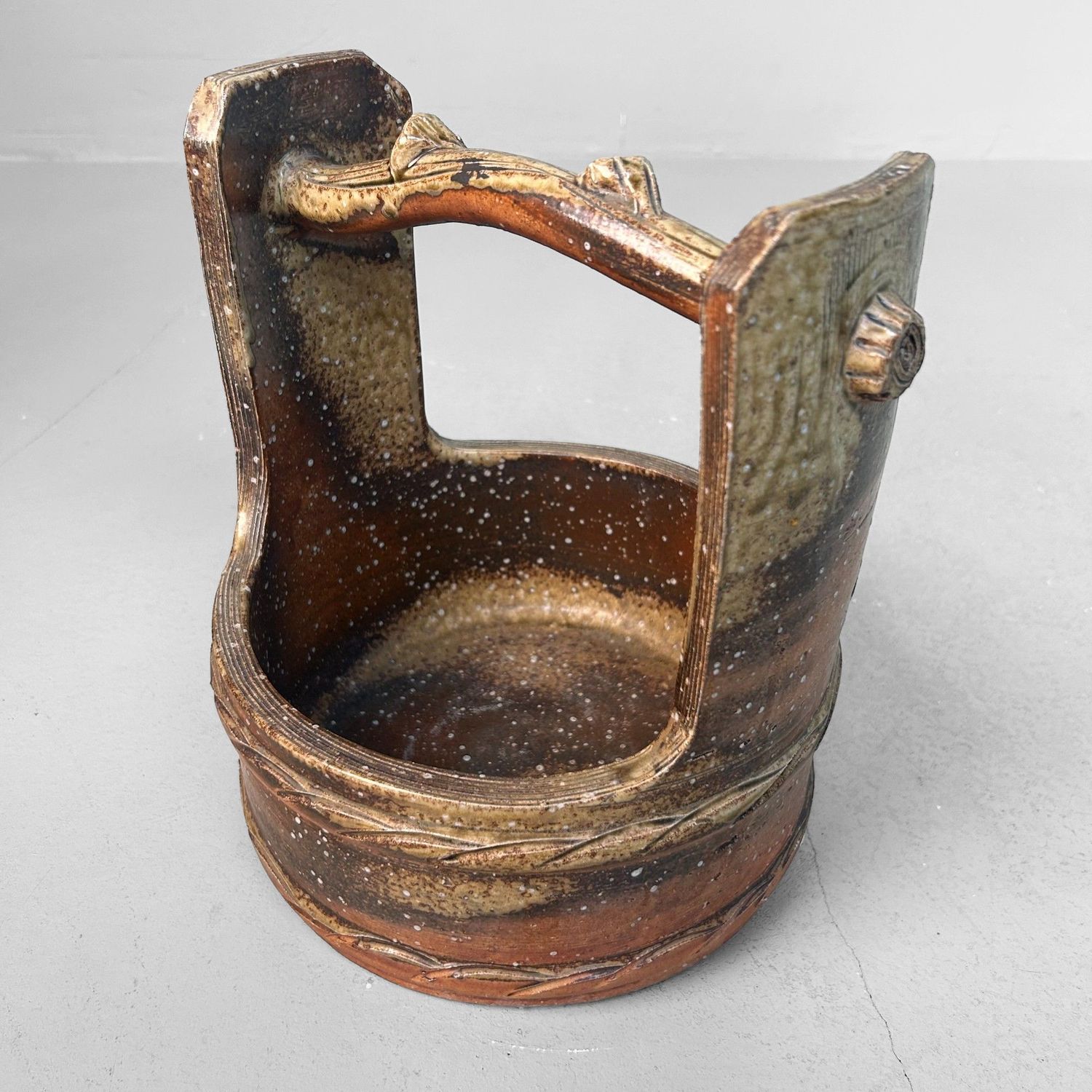 Shigaraki Ceramic Ikebana Vase – “Well Bucket”, 1950s