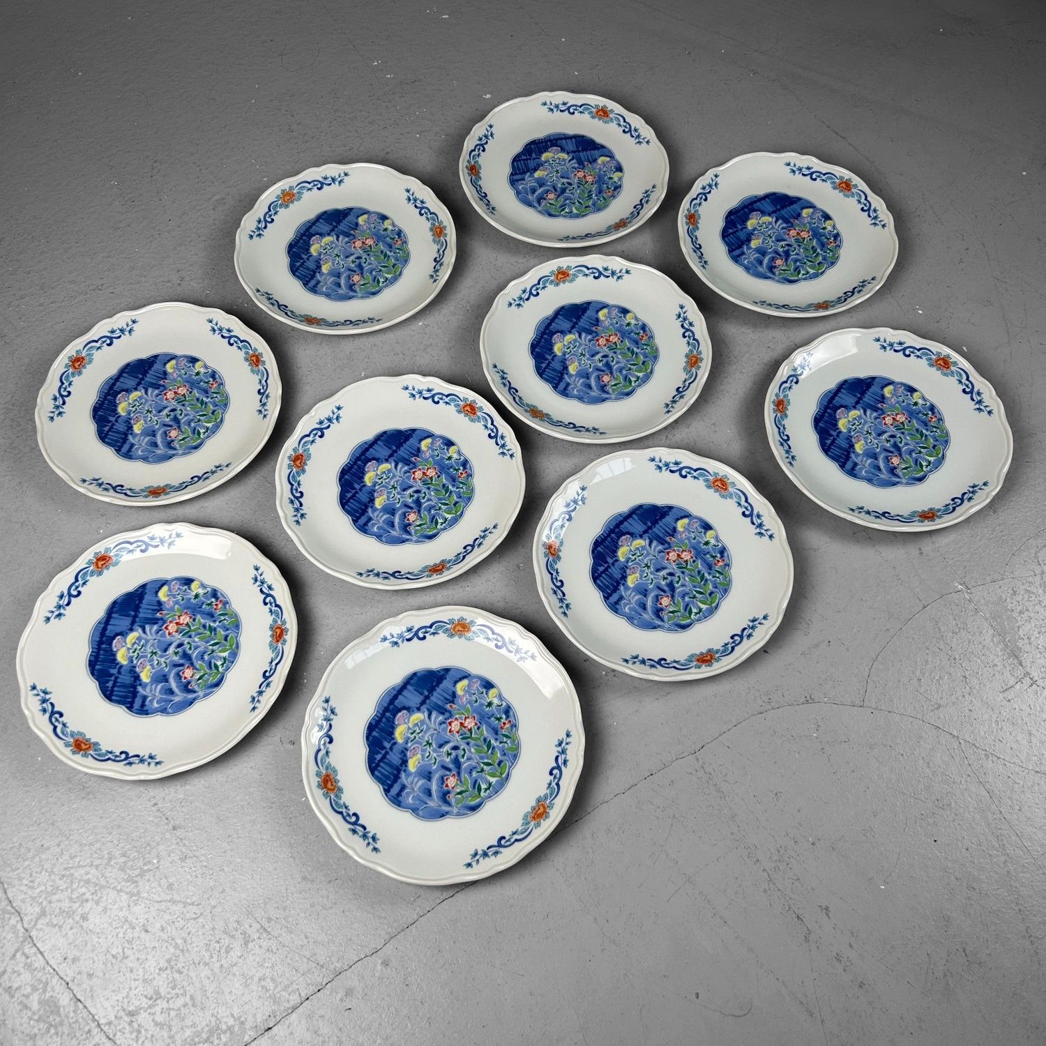 Set of Japanese Porcelain Serving Plates – Mino Ware, 1980s