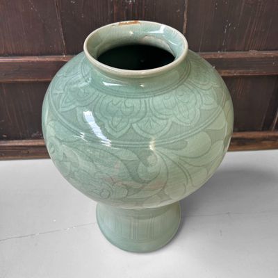 Japanse Celadon Glazuur Vaas – 1950–1970