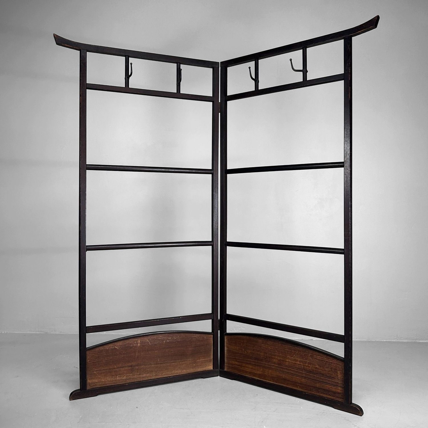 Antieke Japanse Kimono-Hanger – Paulownia Panelen, 1920s