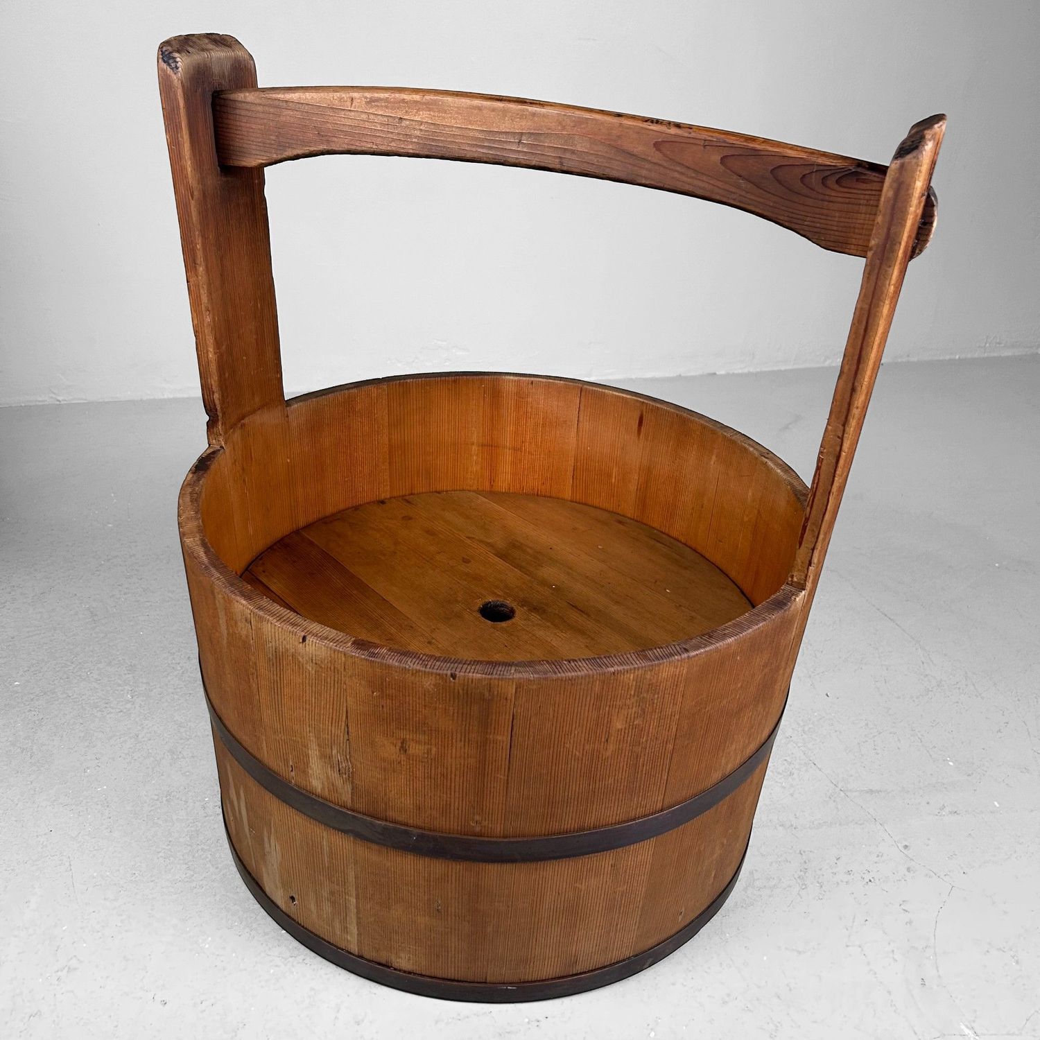 Japanese Wooden Bucket (Tsukemono-oke) with Lid – 1940s