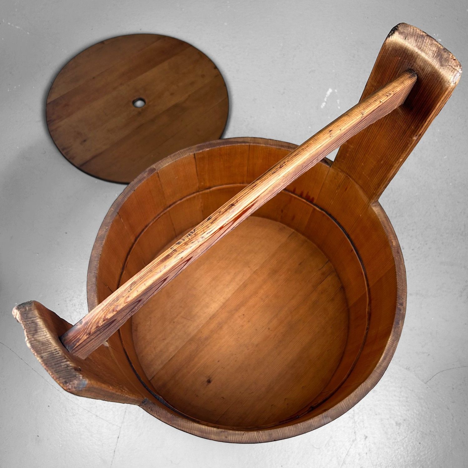Japanese Wooden Bucket (Tsukemono-oke) with Lid – 1940s