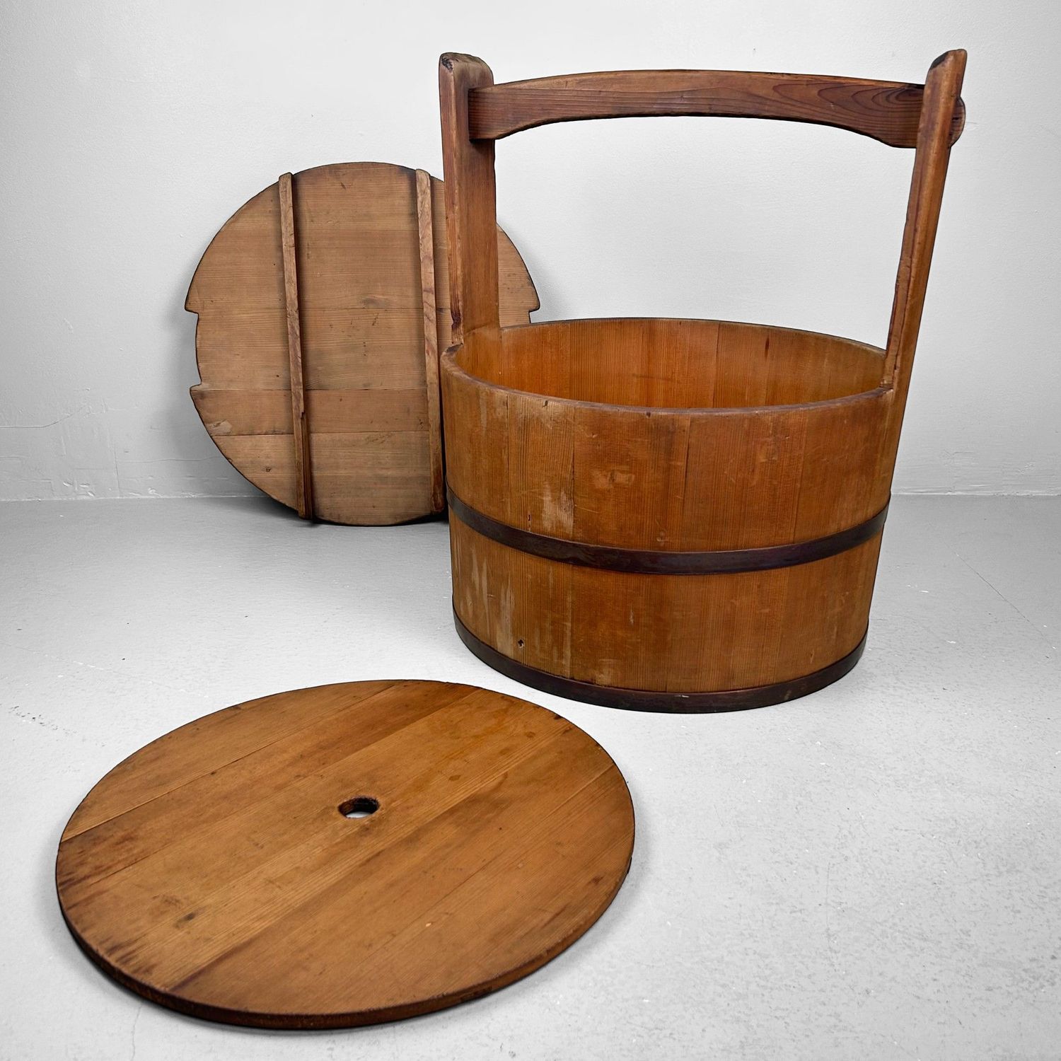 Japanese Wooden Bucket (Tsukemono-oke) with Lid – 1940s