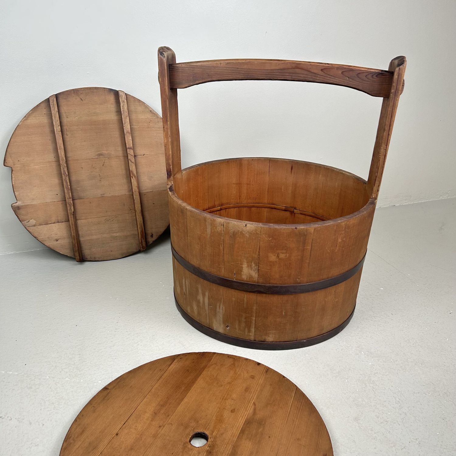 Japanese Wooden Bucket (Tsukemono-oke) with Lid – 1940s
