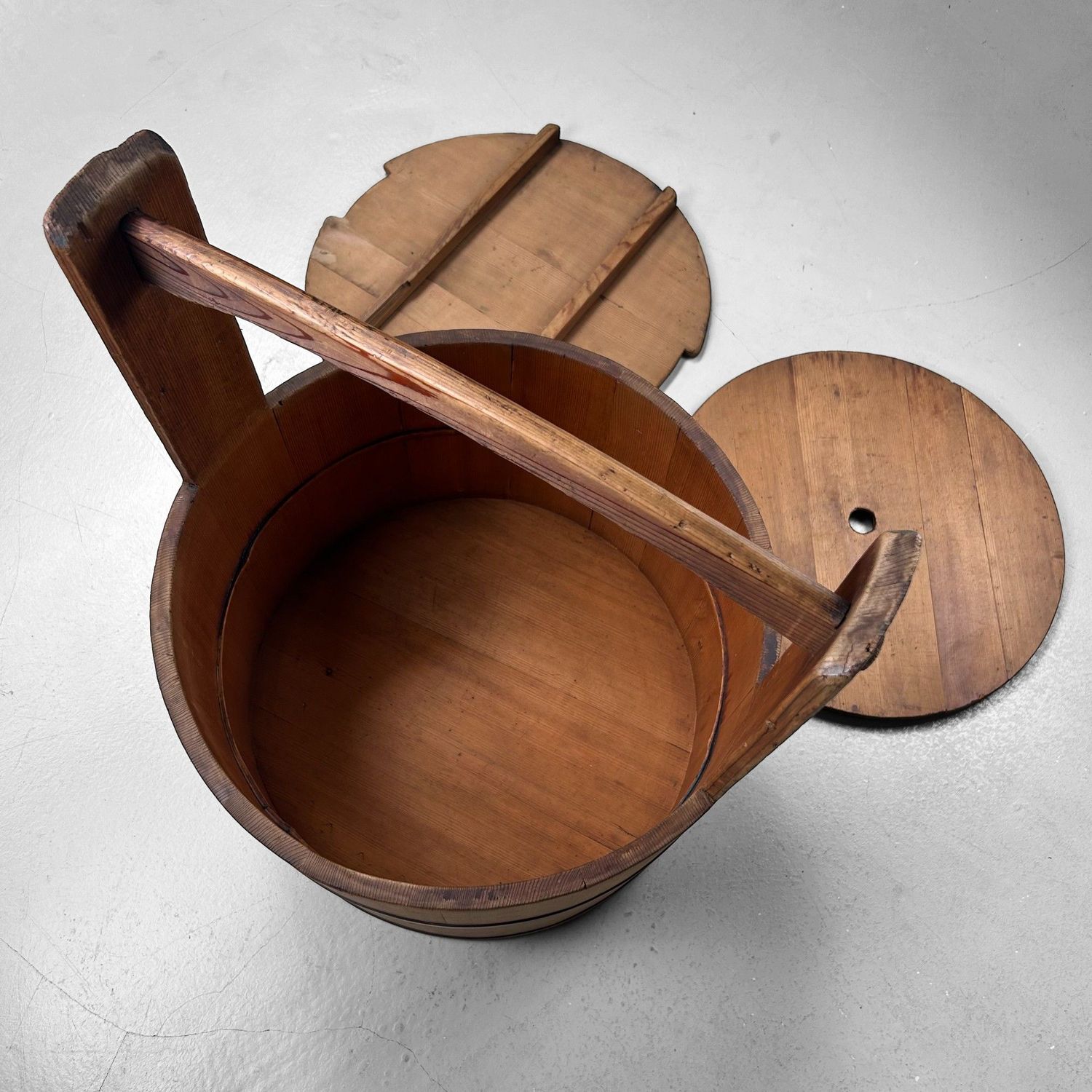 Japanese Wooden Bucket (Tsukemono-oke) with Lid – 1940s