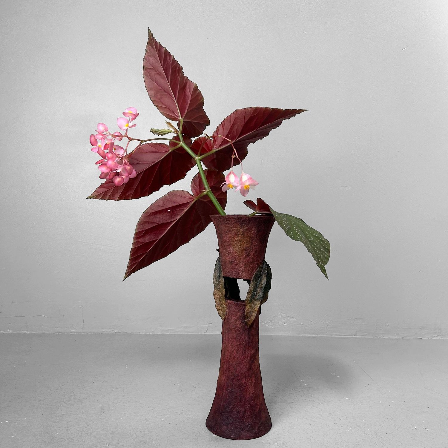 Vintage Ikebana Stand / Sculptural Vase – 1970s Vintage Ikebana Stand / Sculptural Vase – 1970s