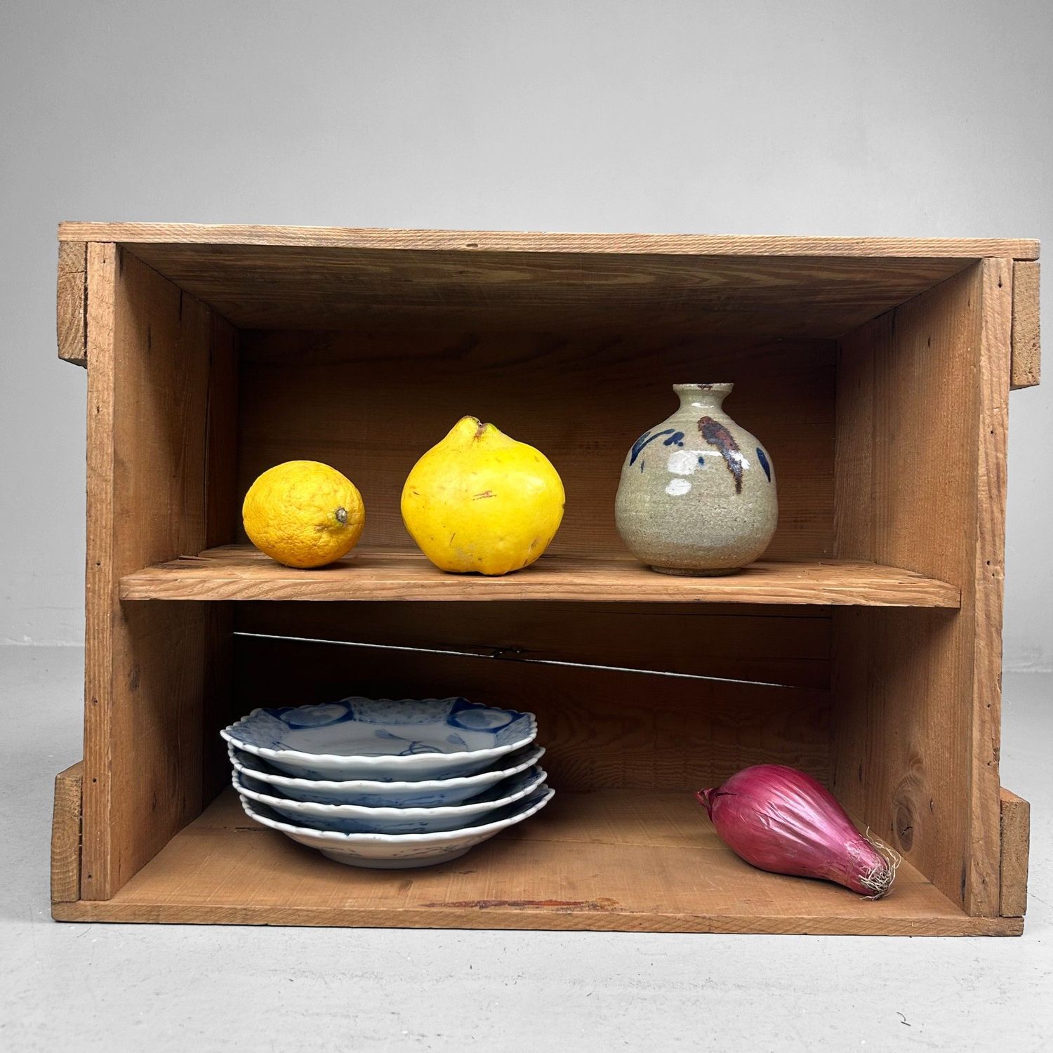 Vintage Japanese Wooden Crate, “Seresan Ishihaï” – 1950s