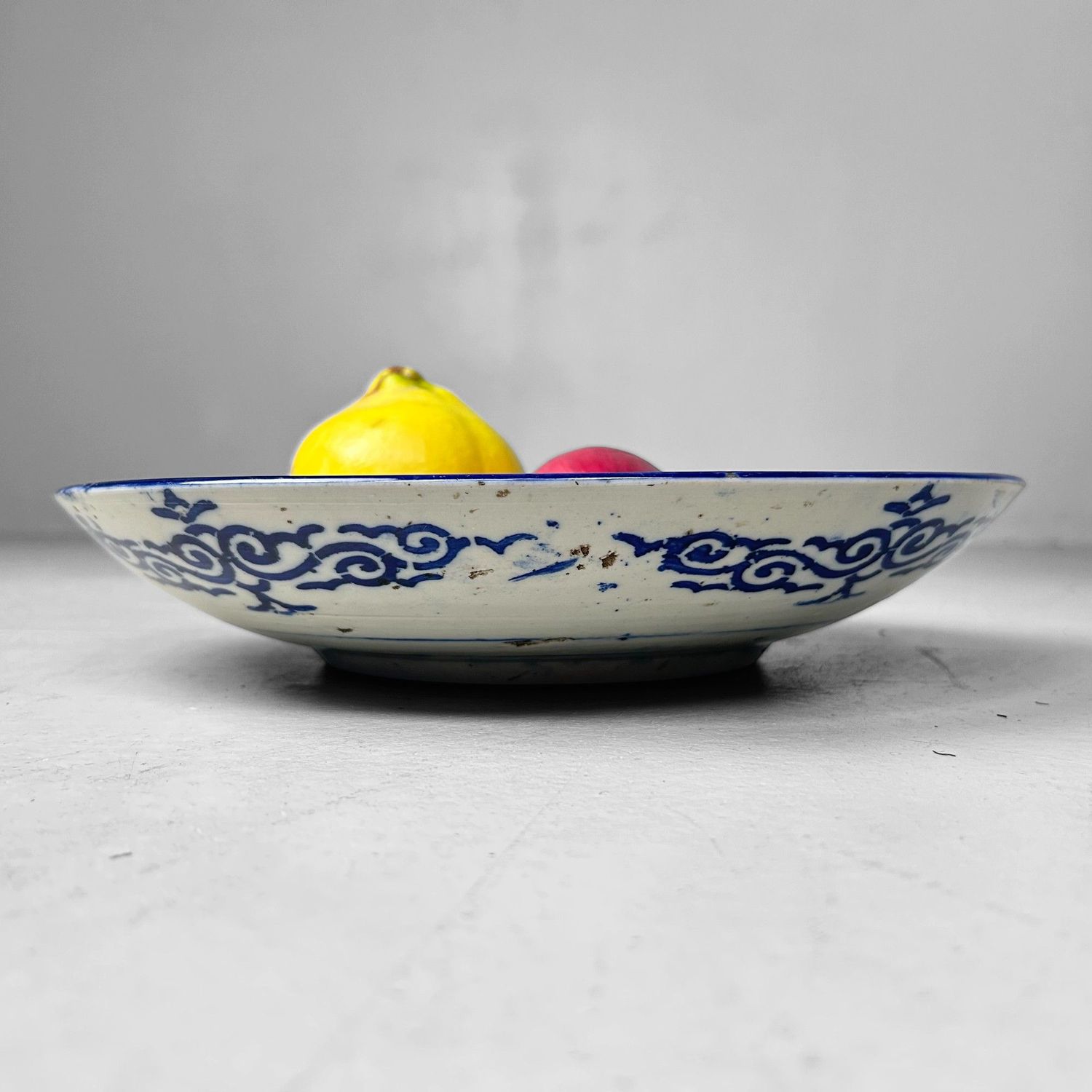 Antique Japanese Porcelain Plate with Bird Motif – Arita, ca. 1850–1880
