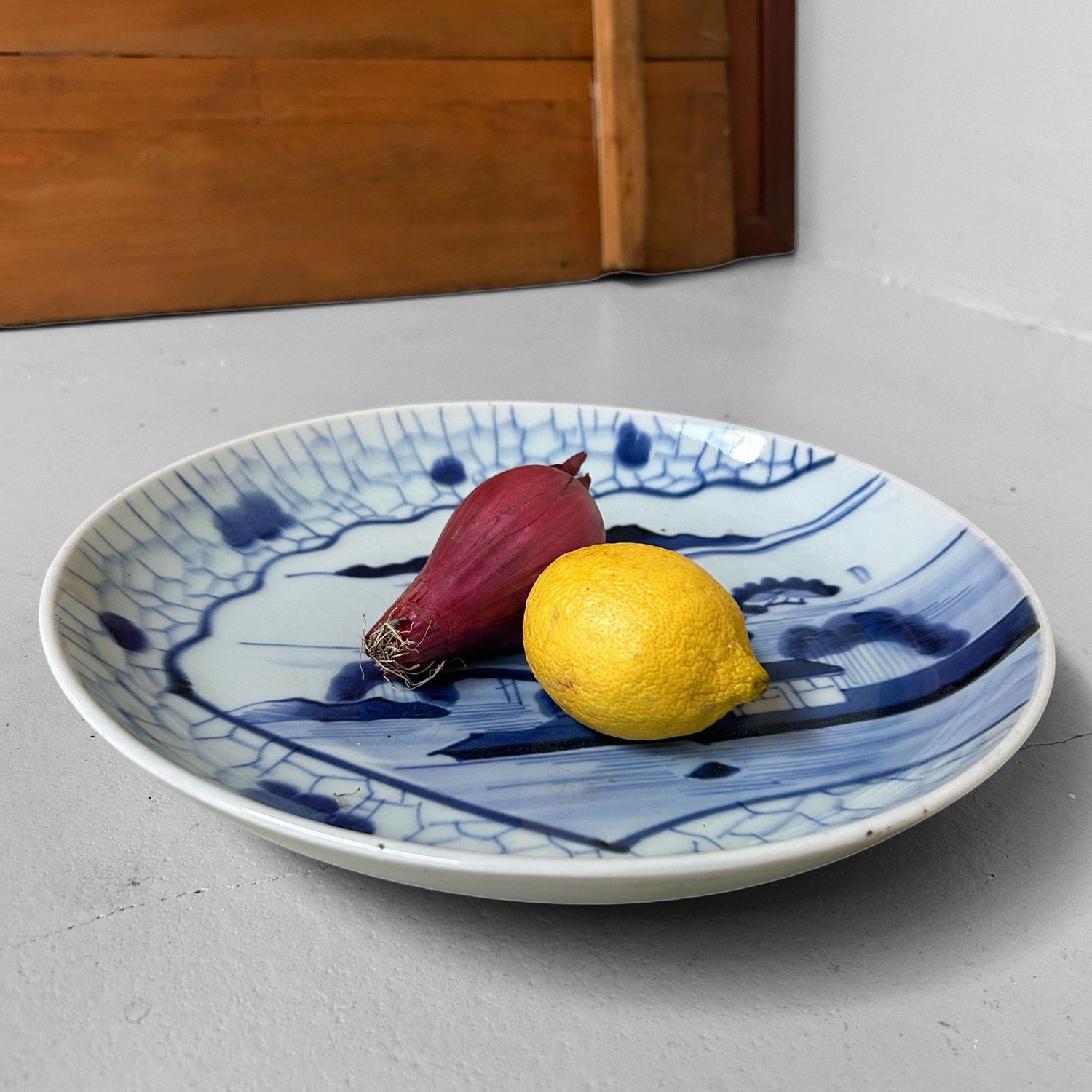 Vintage Arita Blue-and-White Landscape Plate – Shōwa, 1940s