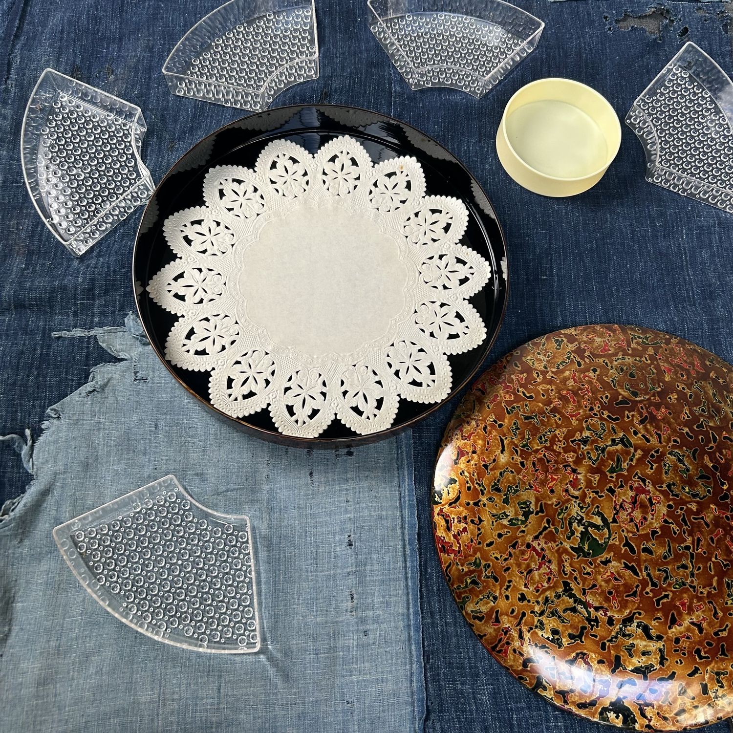 Vintage Japanese Serving Dish – Tsugaru-nuri Lacquer Technique, 1960s