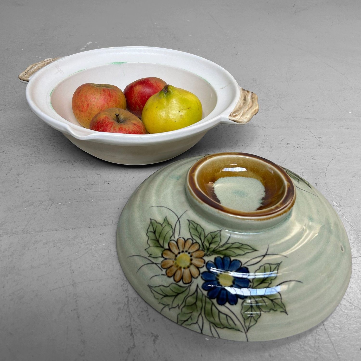 Vintage Japanese Ceramic Set – Donabe (Hotpot) & Sake Set, 1970s