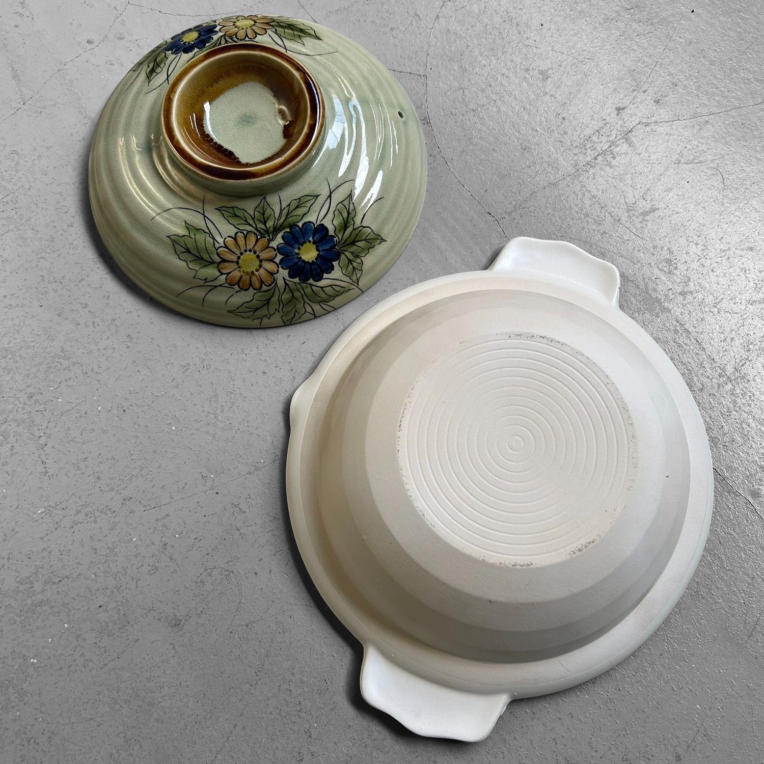 Vintage Japanese Ceramic Set – Donabe (Hotpot) & Sake Set, 1970s