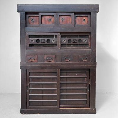 ​Mizuya Tansu, Traditionele Japanse Keukenkast, ca. 1890–1920