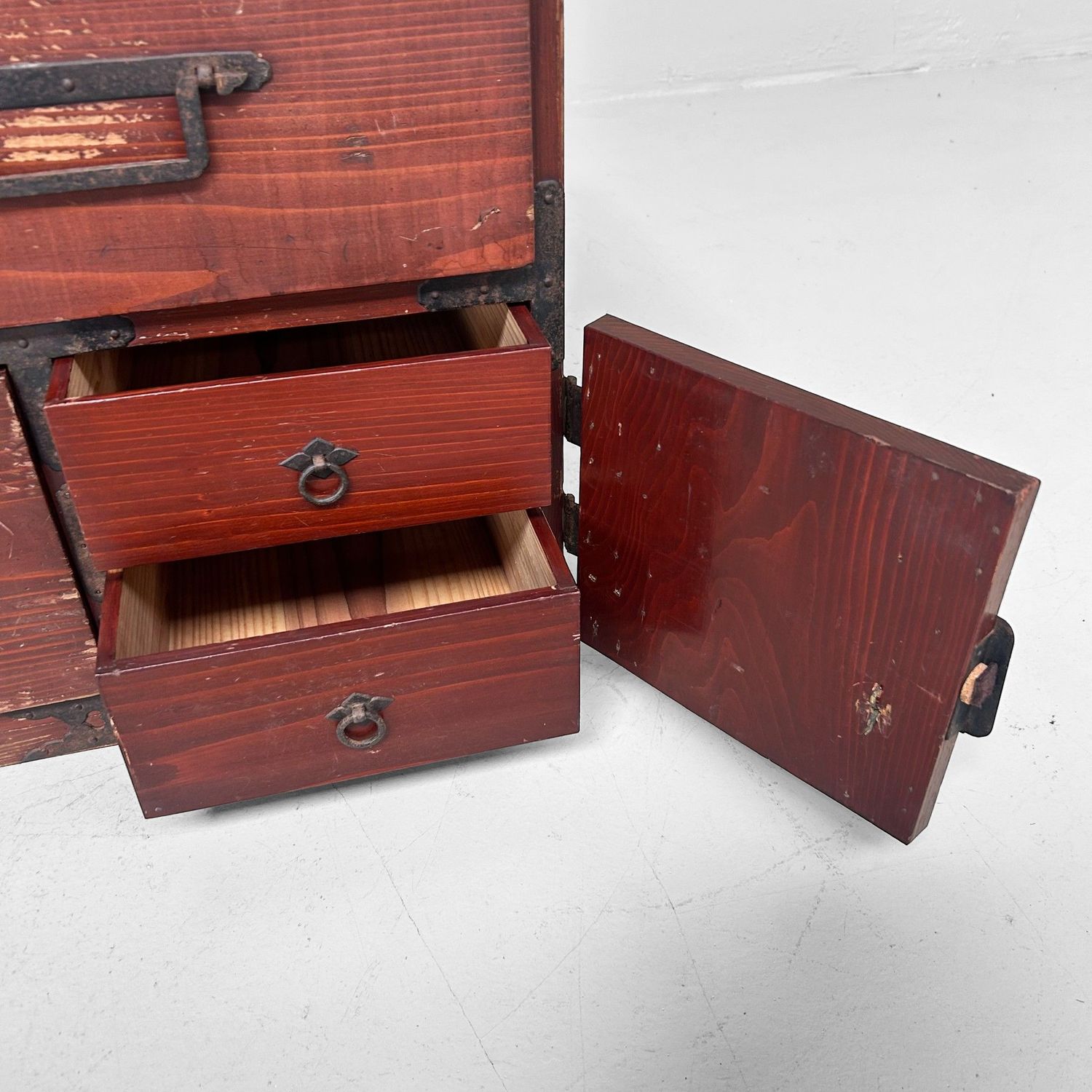 ​Japanse Ko-Tansu, Traditionele Ladekast, 1890–1915