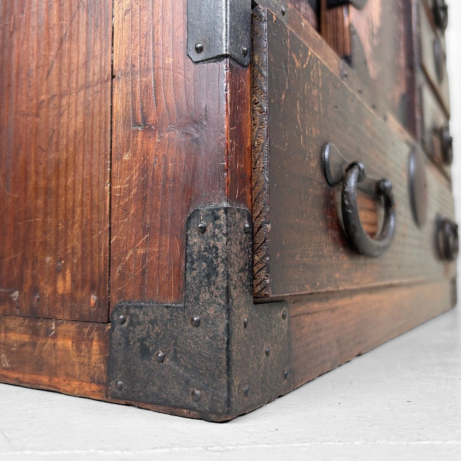 Antique Ko-Choba Tansu, Small Japanese Merchant’s Chest, 1890–1915 Antique Ko-Choba Tansu, Small Japanese Merchant’s Chest, 1890–1915