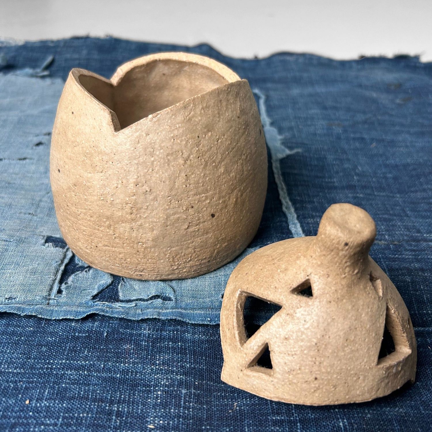 Small Japanese Vase/Incense Burner by Gassan (Takao Nagata), Kyoto, 1970