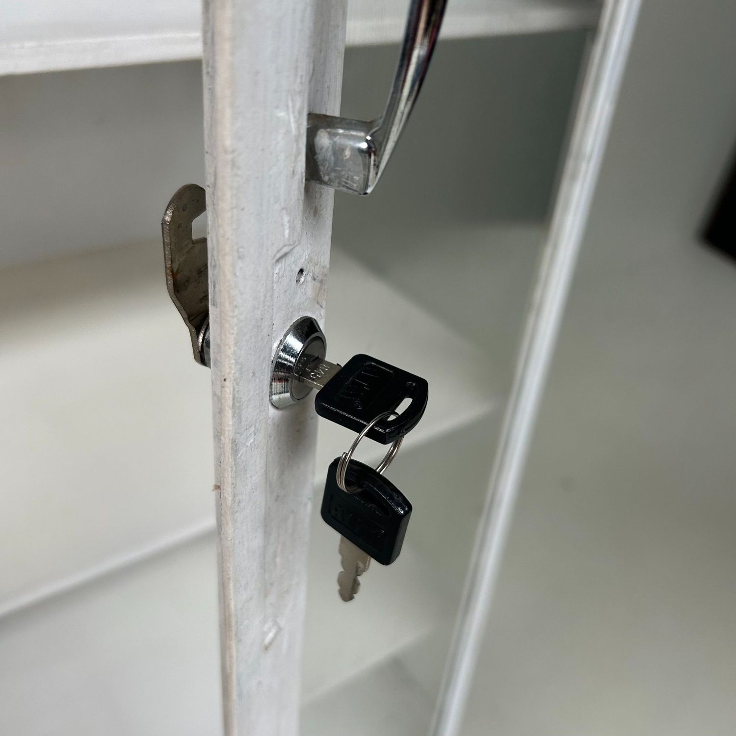 Vintage Doctor’s Cabinet / Display Cabinet, East Germany, 1950s