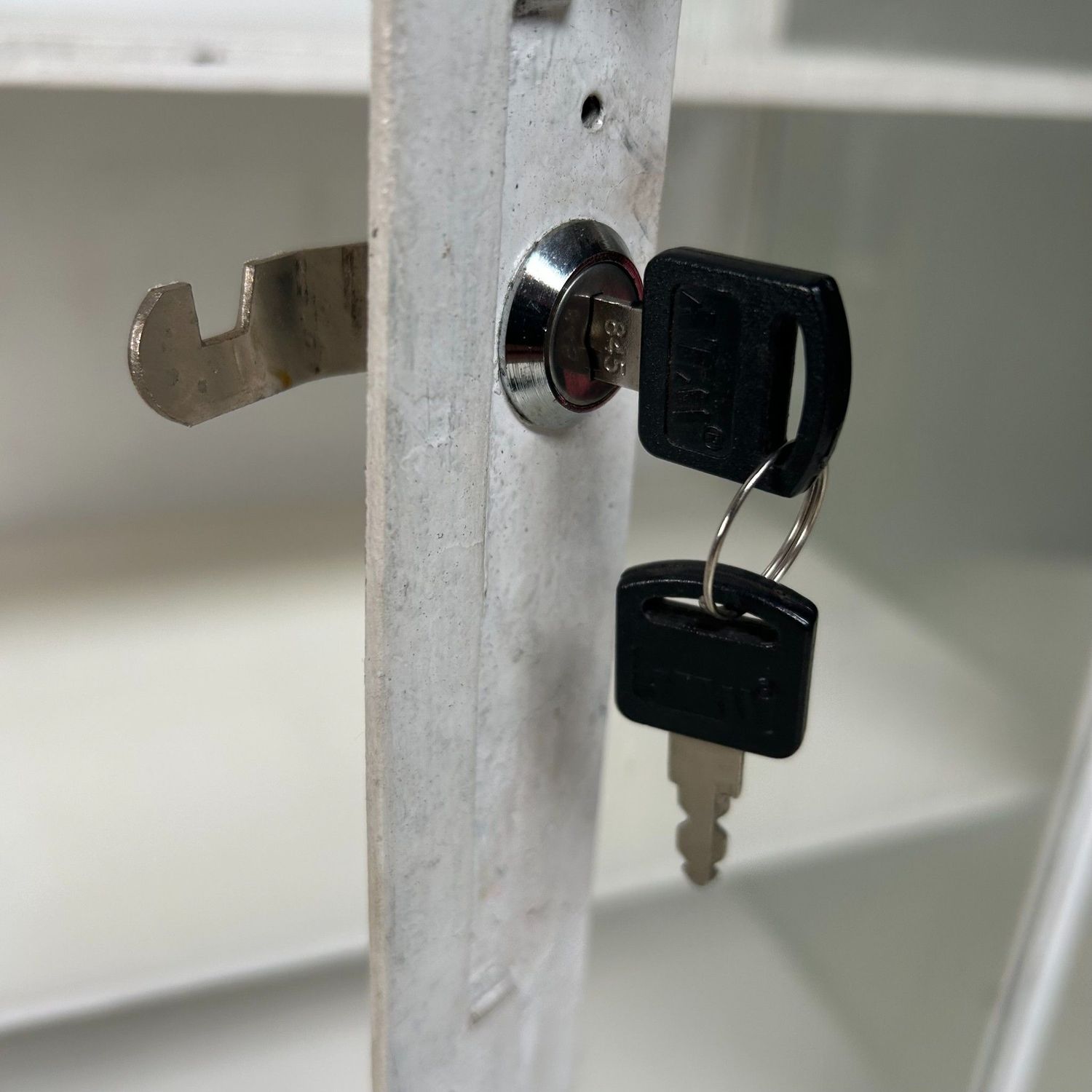 Vintage Doctor’s Cabinet / Display Cabinet, East Germany, 1950s