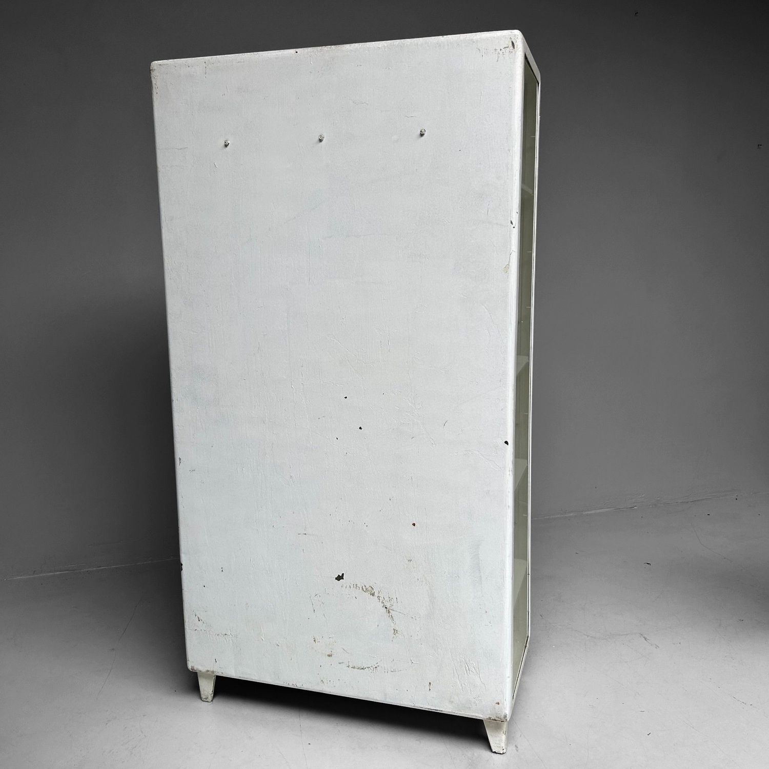 Vintage Doctor’s Cabinet / Display Cabinet, East Germany, 1950s